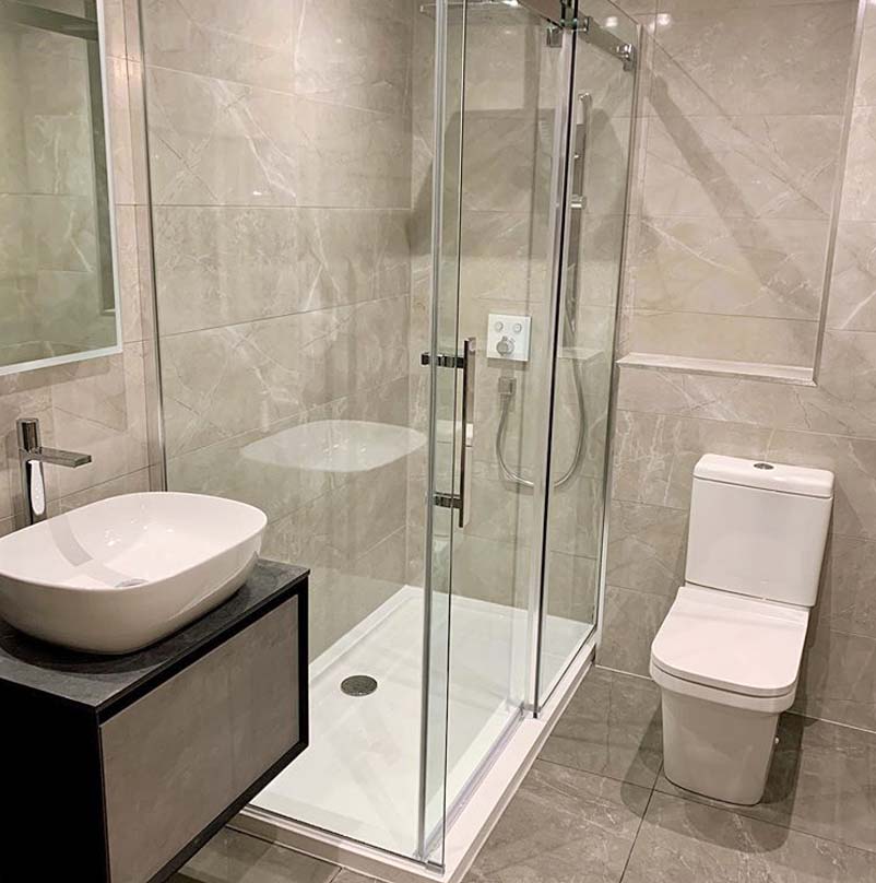 Fitted bathroom Suite