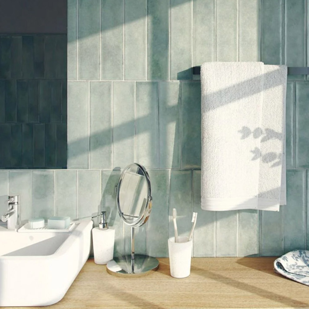 Ceremic bathroom tiles