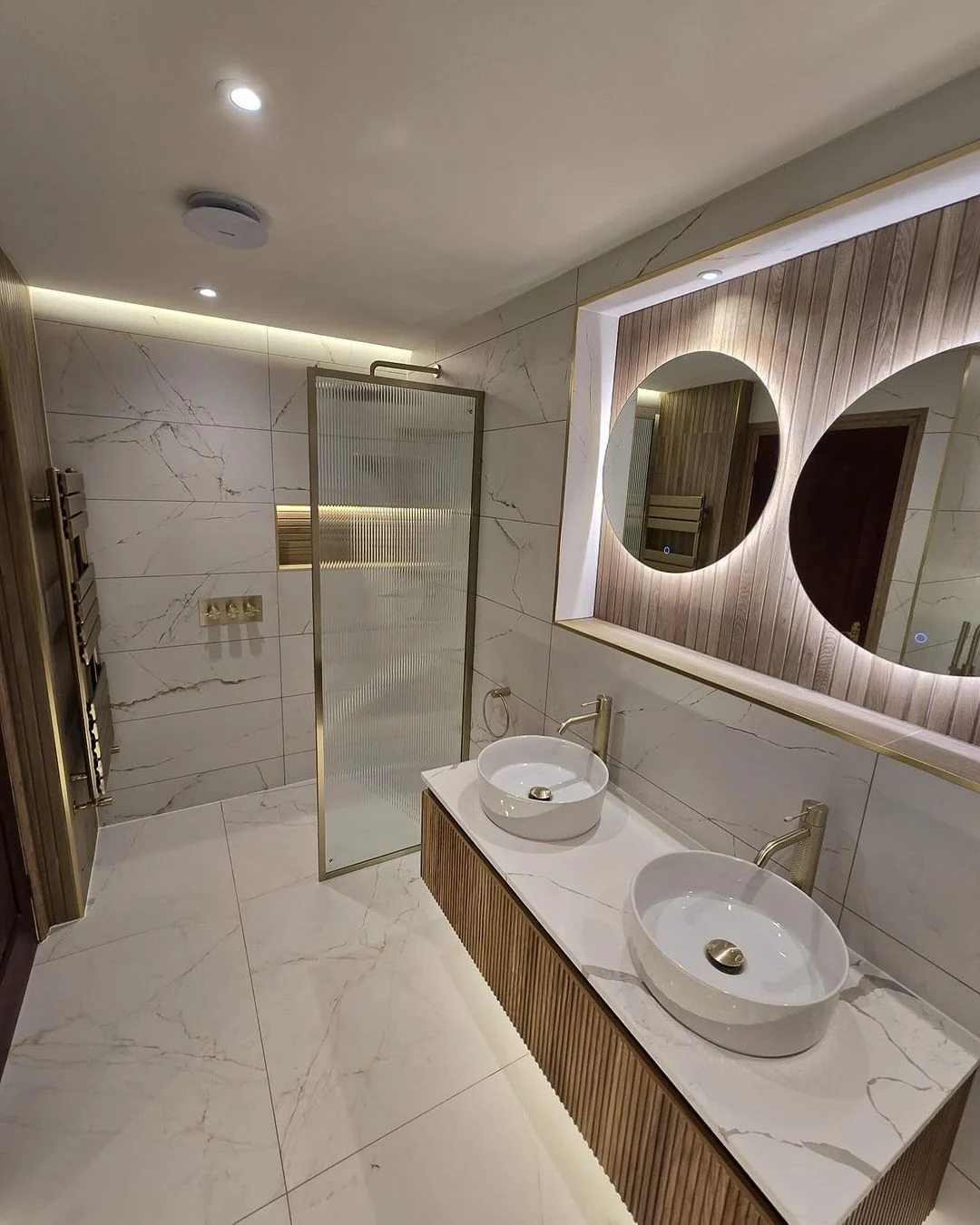 double vanity modern bathroom