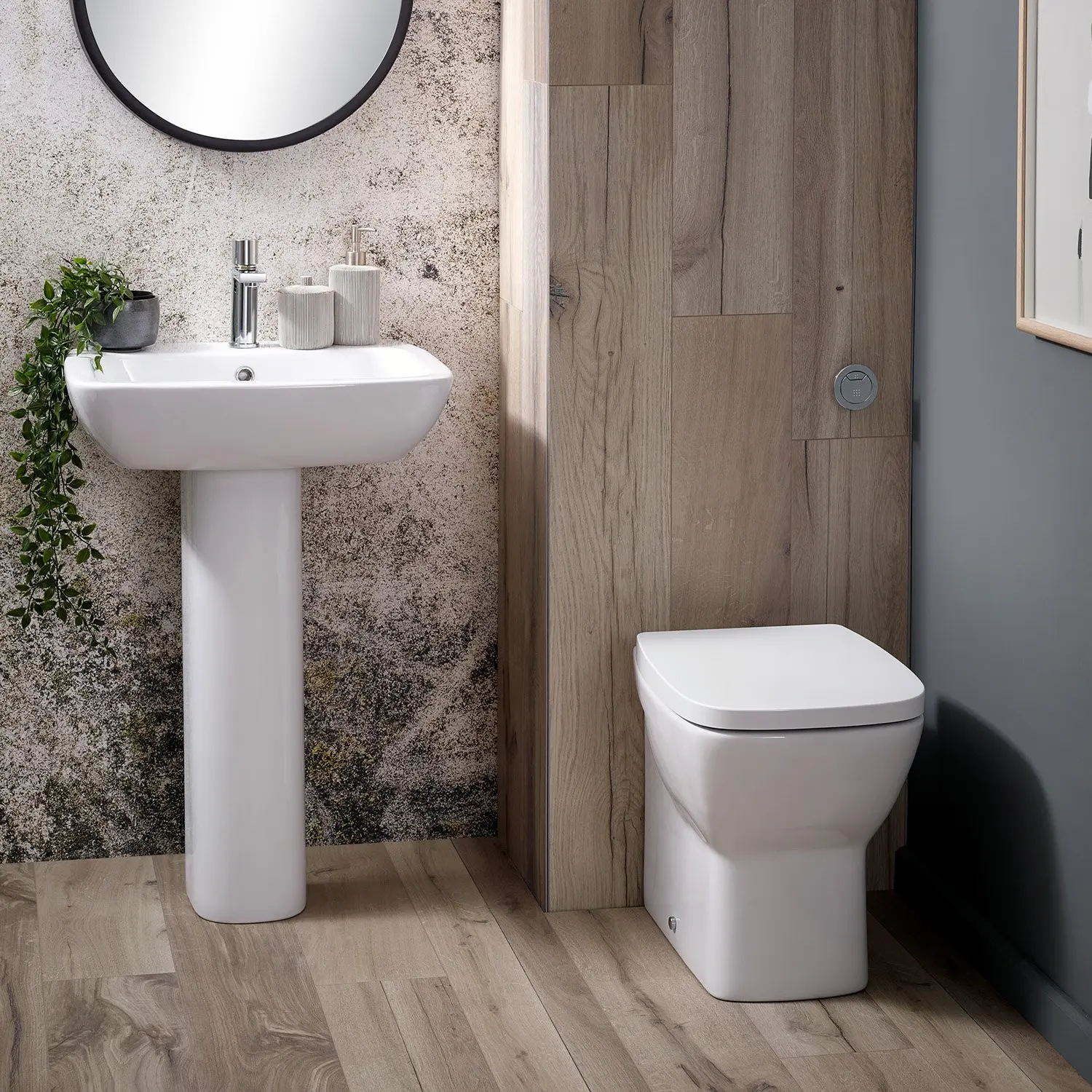 Compact P Bath Panel